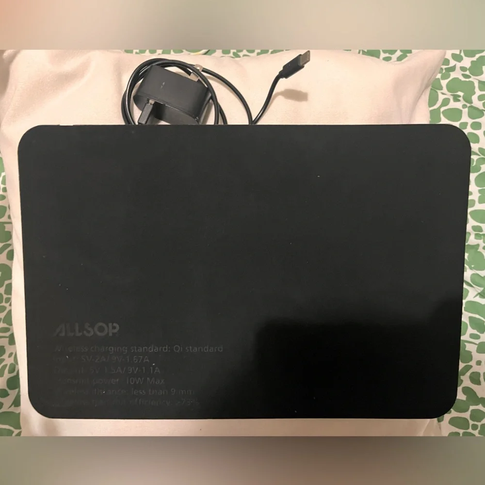 Wireless charging powertrack